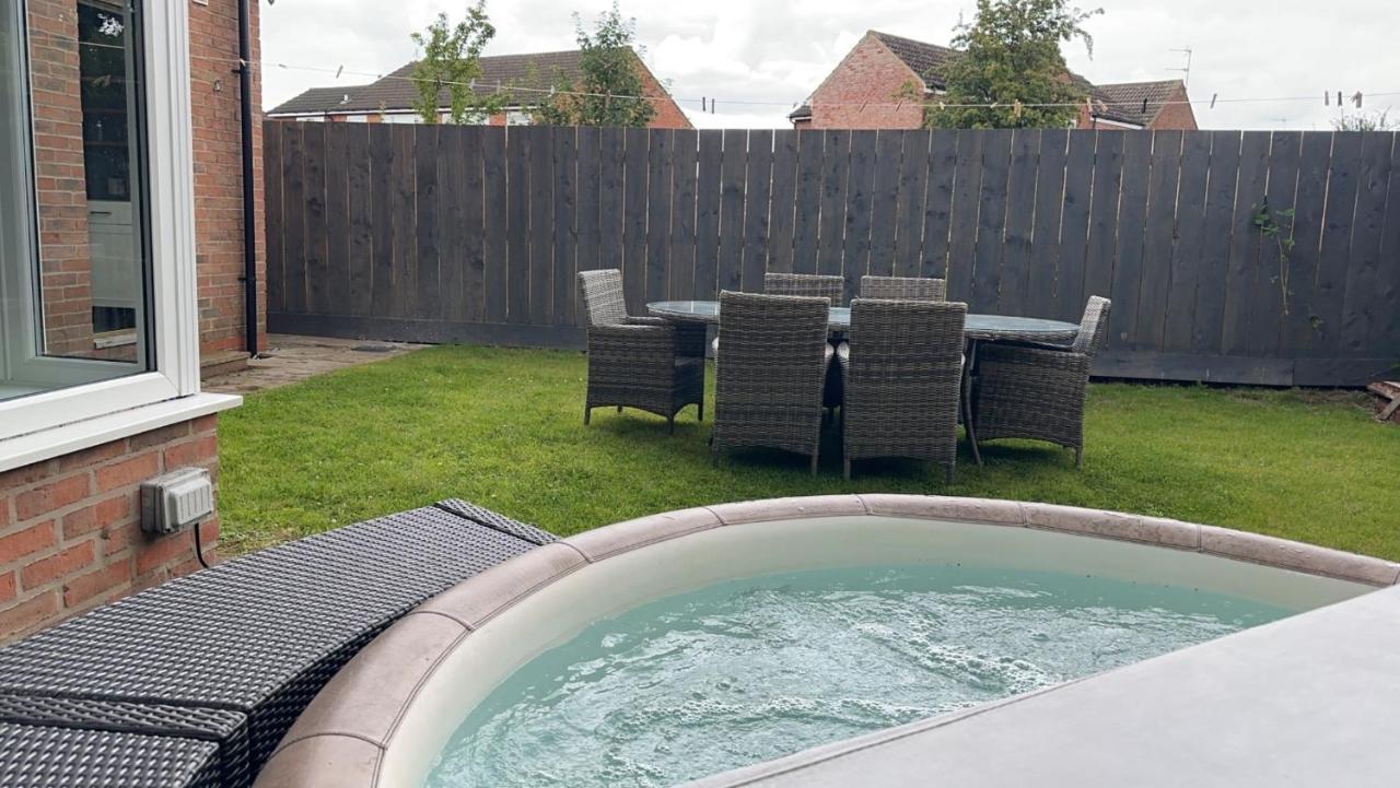 Corner House - Quiet Cul-de-sac Holiday home